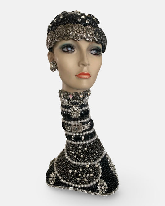 LADY BLACK SILVER